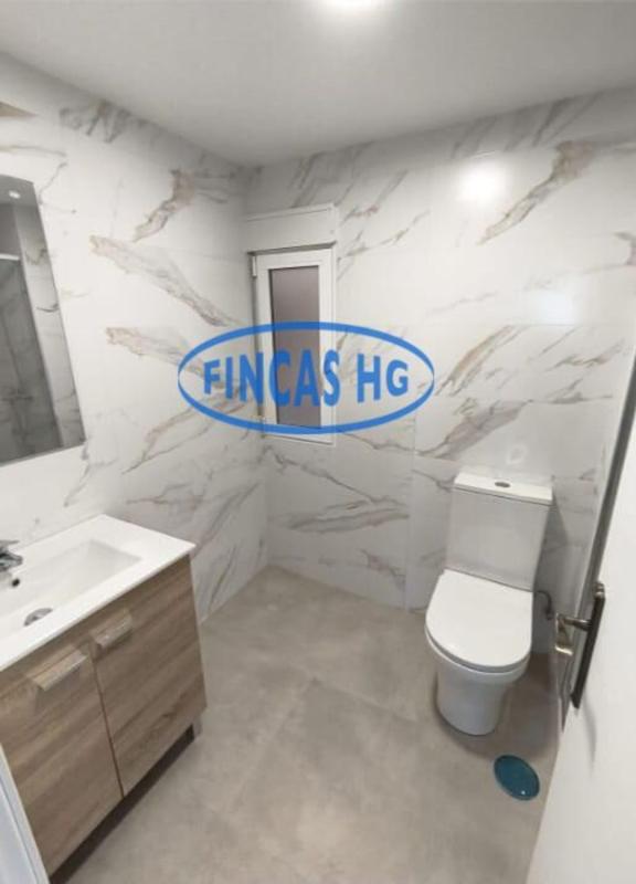 Sale of apartment in Piso en Ciudad Elegida, Alicante / Alacant, Alicante
photo 5