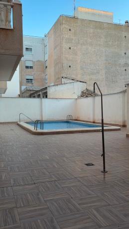 Sprzedaż mieszkania w Piso en Calle Luis Rivera, Zona Pueblo, Guardamar del Segura, Guardamar del Segura
photo 1