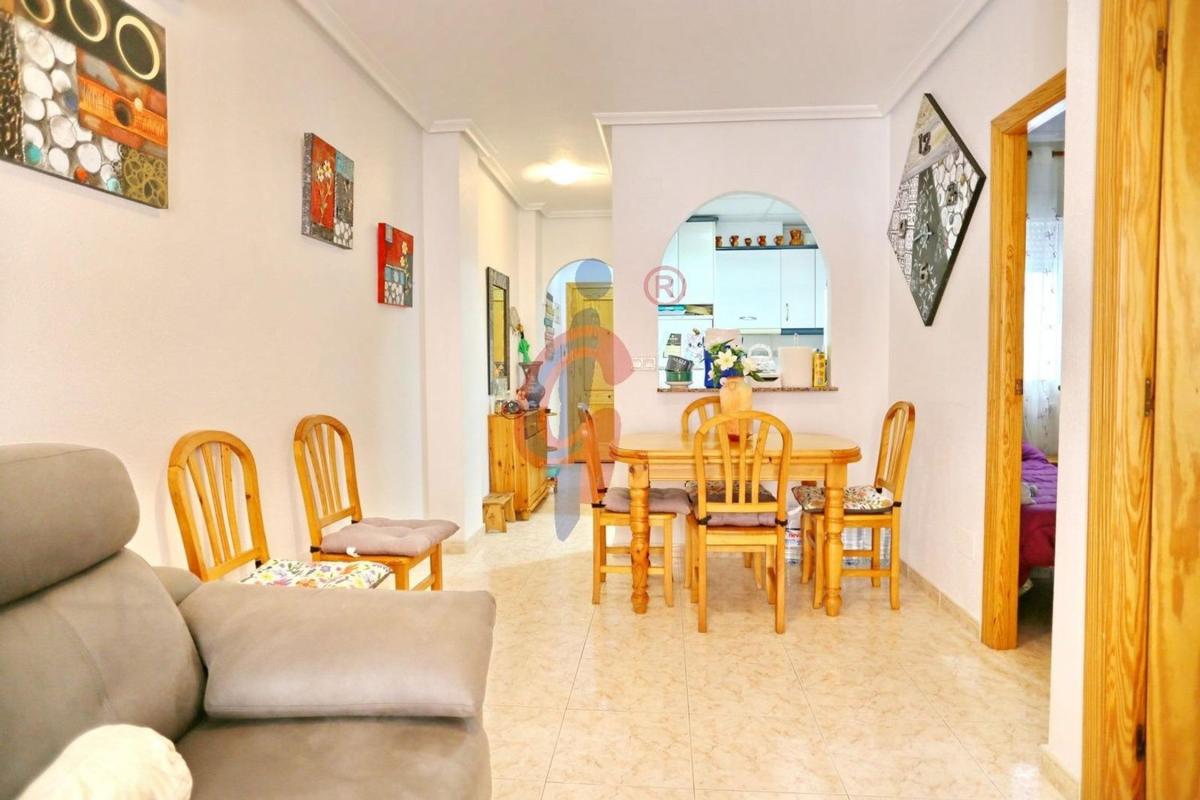Sprzedaż mieszkania w Piso en Calle Hermanos Bazán, 13, Las Viñas, Guardamar del Segura, Guardamar del Segura
photo 3