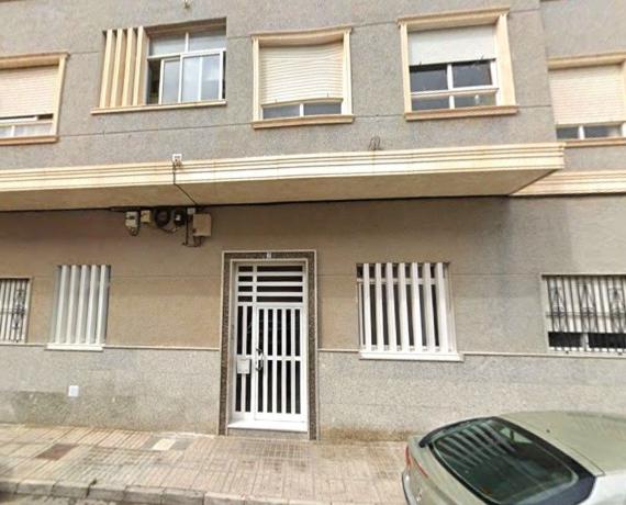 Sprzedaż mieszkania w Piso en Calle Maestro Gaztambide, Mercado, Alicante / Alacant, Alicante / Alacant
 photo 1