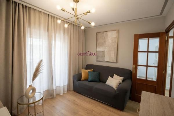 Venta de piso en Piso en Calle del Catedrático Daniel Jiménez de Cisneros, Carolinas Altas, Alicante / Alacant, Alicante / Alacant
photo 1