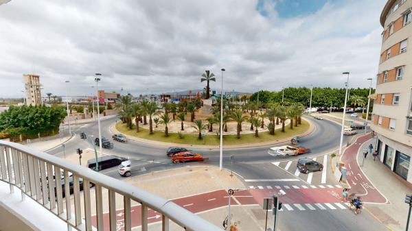 Продажа квартиры на Piso en Calle Antonio Machado, Plaza Crevillente-Juzgados, Elche / Elx, Эльче / Эльх
thumbnail 2