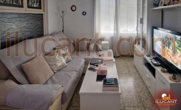 Sprzedaż mieszkania w Piso en Carolinas Bajas, Alicante / Alacant, Alicante / Alacant
thumbnail 3