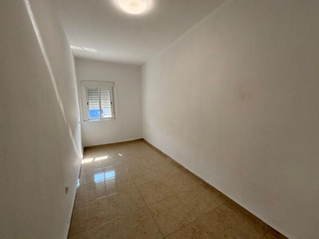 Продажа квартиры на Piso en Calle Profesores Hermanos Muñoz, Princesa Mercedes, Alicante / Alacant, Аликанте / Алакант
 photo 5