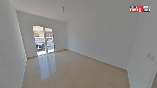 Venta de piso en Piso en Princesa Mercedes, Alicante / Alacant, Alicante / Alacant
 photo 1