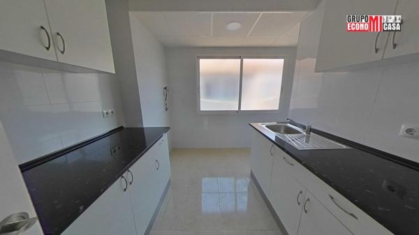 Venta de piso en Piso en Princesa Mercedes, Alicante / Alacant, Alicante / Alacant
 photo 4