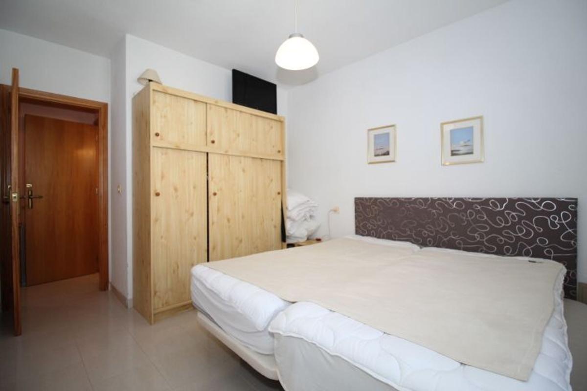 Sale of townhouse in  Chalet adosado en Calle Violeta, Blue Lagoon - Galán, San Miguel de Salinas , San Miguel de Salinas photo 3