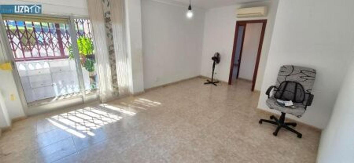 Venta de piso en Piso en Calle Campo de Mirra, 8, San Blas, Alicante / Alacant, Alicante / Alacant
photo 2