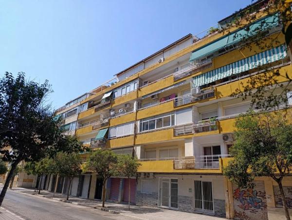 Piso en venta en Piso en Calle Gonzalo Mengual, 12, Plà del Bon Repòs-La Goteta, Alicante / Alacant, Alicante / Alacant photo 1