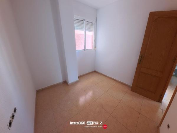 Venta de piso en Piso en Travesía del Canal, Nou Alacant, Alicante / Alacant, Alicante / Alacant
 photo 4