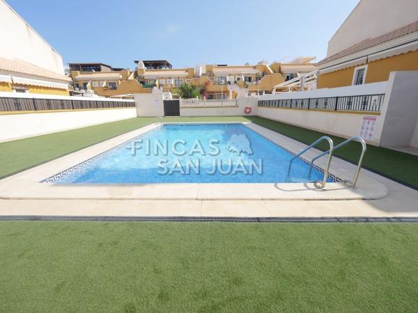 Ático en venta en Ático en Calle Bahia, Arenales del Sol, Elche / Elx, Elche / Elx photo 1
