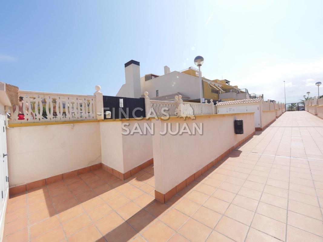 Venta de ático en  Ático en Calle Bahia, Arenales del Sol, Elche / Elx, Elche / Elx photo 5