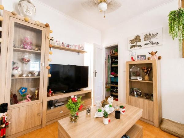 Четырехквартирный дом на продажу на  Chalet adosado en Algorfa , Алгорфа photo 4