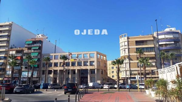 Sprzedaż mieszkania w Piso en Avenida Canalejas, Puerto, Santa Pola, Santa Pola
thumbnail 1