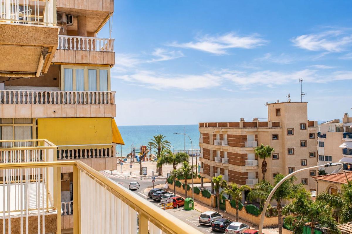 Sale of apartment in Piso en Avenida de Murcia, 23, Puerto, Santa Pola, Santa Pola
photo 2