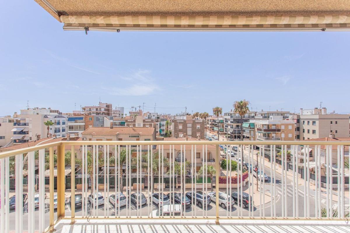 Sale of apartment in Piso en Avenida de Murcia, 23, Puerto, Santa Pola, Santa Pola
photo 5