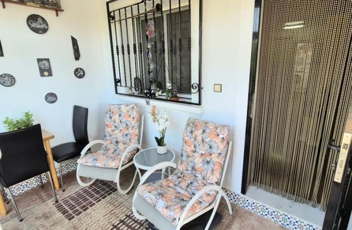 Продажа отдельного шале в Chalet pareado en Los Montesinos, Лос-Монтесинос photo 4