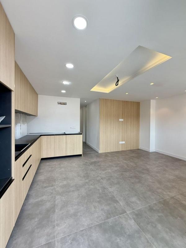 Продажа квартиры на Piso en Barri Eixample, Alcoy / Alcoi, Алкой
 photo 4