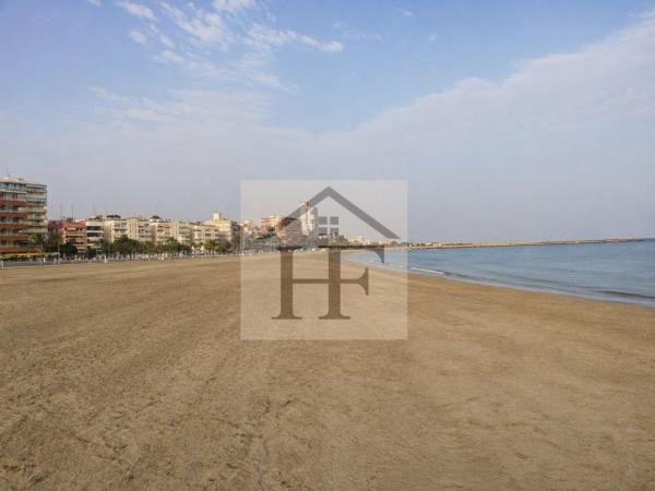 Sprzedaż mieszkania w Piso en Plaza del Doctor Fleming, Puerto, Santa Pola, Santa Pola
 photo 3