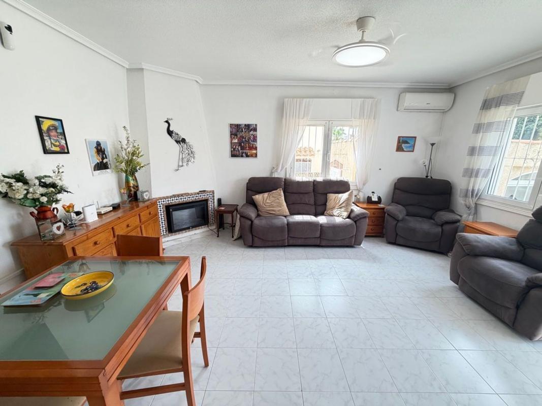 Venta de chalet adosado en Chalet adosado en Calle Pluton, 1, La Florida, Orihuela , Orihuela photo 5