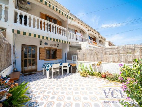 Terraced house for sale at  Chalet adosado en Calle Río Turia, Panorama-Sierramar, Gran Alacant , Gran Alacant photo 2