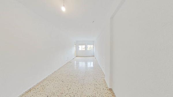 Venta de piso en Piso en San Blas, Alicante / Alacant, Alicante / Alacant
 photo 1