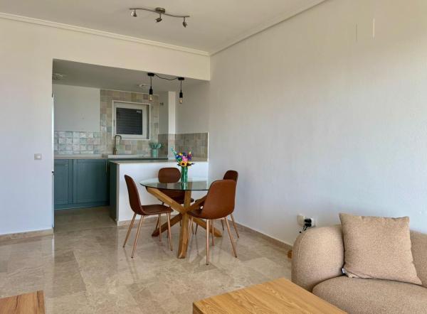 Venta de piso en Piso en Calle Presidente Adolfo Suárez, Pueblo Poniente, Benidorm, Benidorm
thumbnail 3