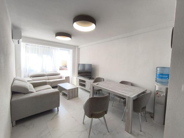 Sale of flat in Piso en Plà del Bon Repòs-La Goteta, Alicante / Alacant, Alicante
 photo 1