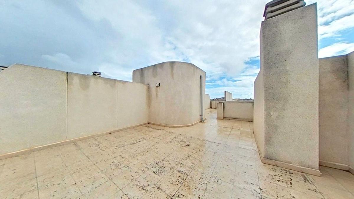 Продажа квартиры на Piso en Los Ángeles, Alicante / Alacant, Аликанте / Алакант
photo 3