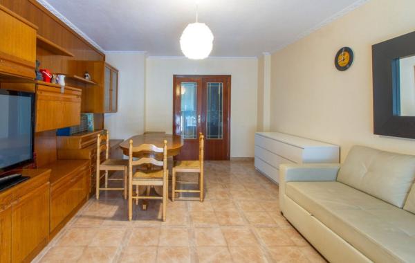 Sprzedaż mieszkania w Piso en Calle Ramón y Cajal, 9, Centro, Santa Pola, Santa Pola
 photo 2