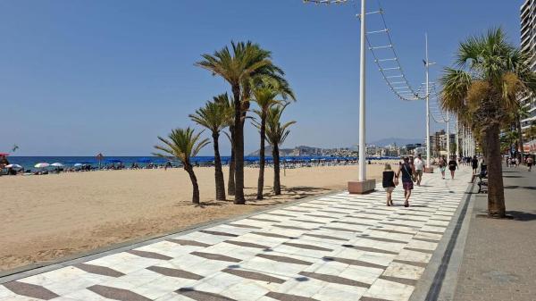 Venta de piso en Piso en Playa de Levante, Benidorm, Benidorm
thumbnail 2