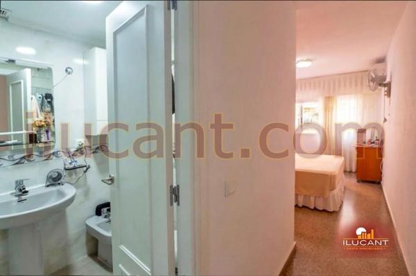 Sale of flat in Piso en Campoamor, Alicante / Alacant, Alicante
 photo 4