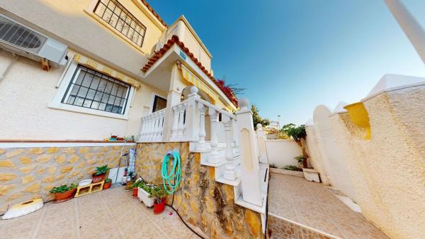 Duplex for sale on Dúplex en Avenida de Polonia, Monte y Mar, Gran Alacant, Gran Alacant thumbnail 3