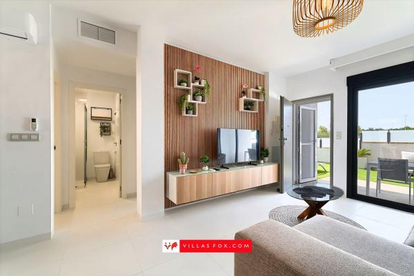 Sale of flat in Piso en Calle Chopin, Centro, San Miguel de Salinas, San Miguel de Salinas
thumbnail 2