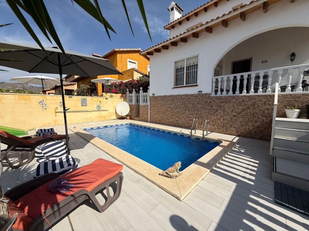 Sale of independent chalet in Casa o chalet independiente en Partida Muscaret, Relleu, Relleu
photo 1