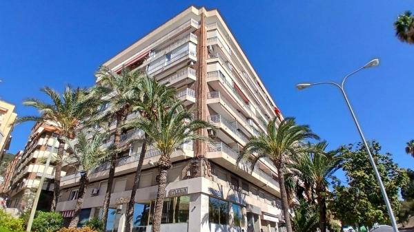 Venta de piso en Piso en Avenida de Dénia, Raval Roig-Virgen del Socorro, Alicante / Alacant, Alicante / Alacant
photo 1