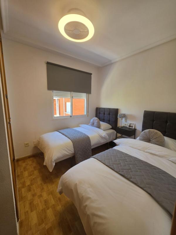 Sprzedaż szeregowego domku w Chalet adosado en Calle Càceres, Lo Marabú, Rojales , Rojales photo 2
