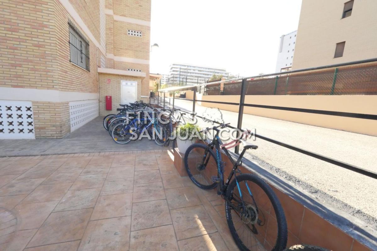 Venta de piso en Piso en PAU 5, Alicante / Alacant, Alicante / Alacant
photo 2