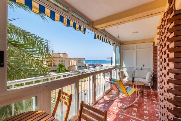 Venta de piso en Piso en Carretera del Port, Platja Vila Joiosa, La Villajoyosa / Vila Joiosa, La Villajoyosa / Vila Joiosa
photo 1