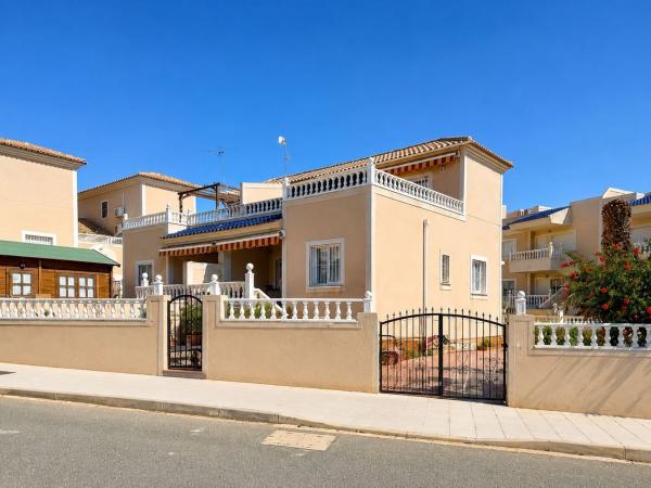 Chalet pareado en Calle Lavanda, 55, Pinar de Campoverde, Pilar de la Horadada photo 1