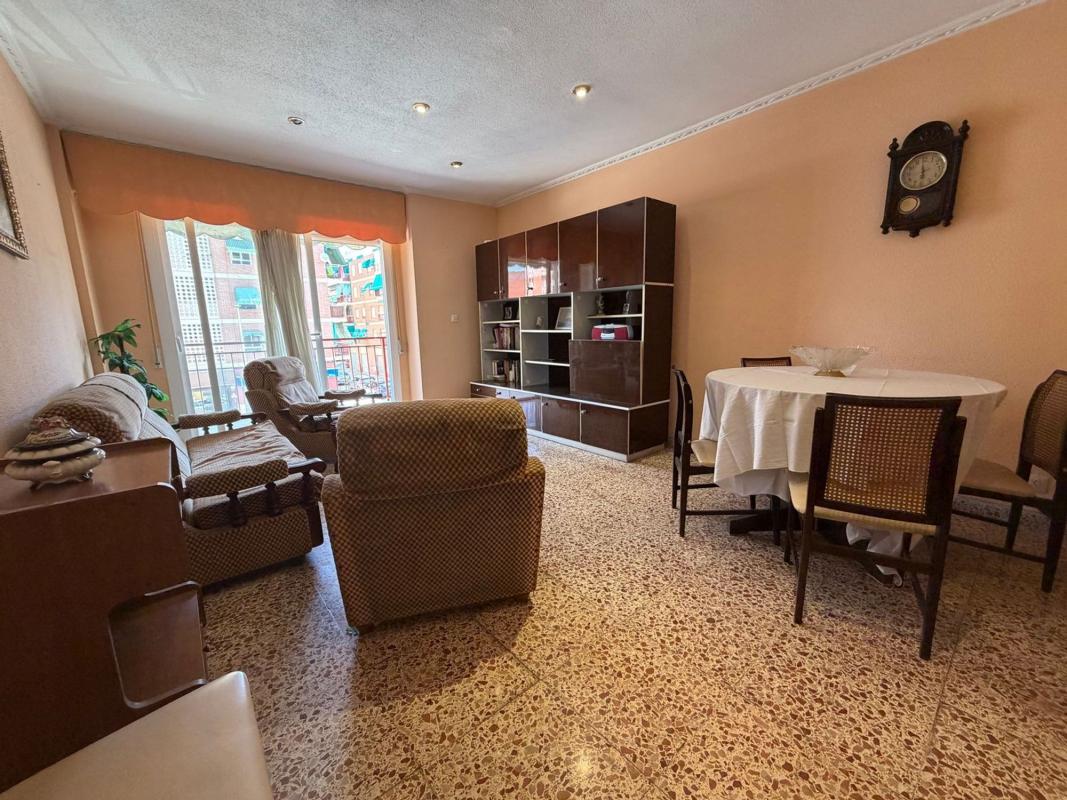 Sprzedaż mieszkania w Piso en Calle Gabriel Miró, 68, Centro, Santa Pola, Santa Pola
photo 2
