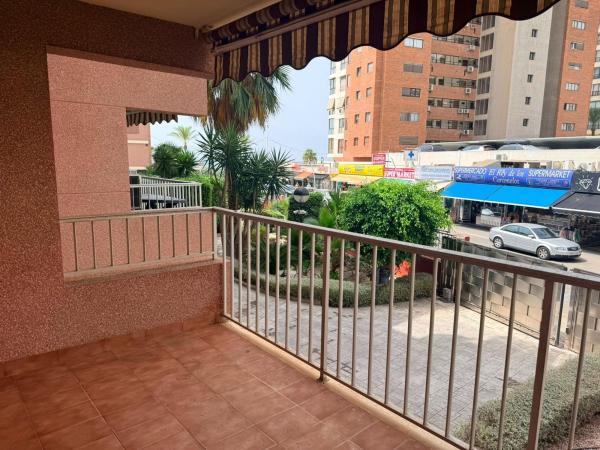 Venta de piso en Piso en Playa de Levante, Benidorm, Benidorm
 photo 3