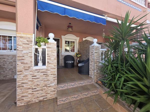 Частный шале на продаже в Casa o chalet independiente en Gran Playa, Santa Pola, Санта Пола photo 1