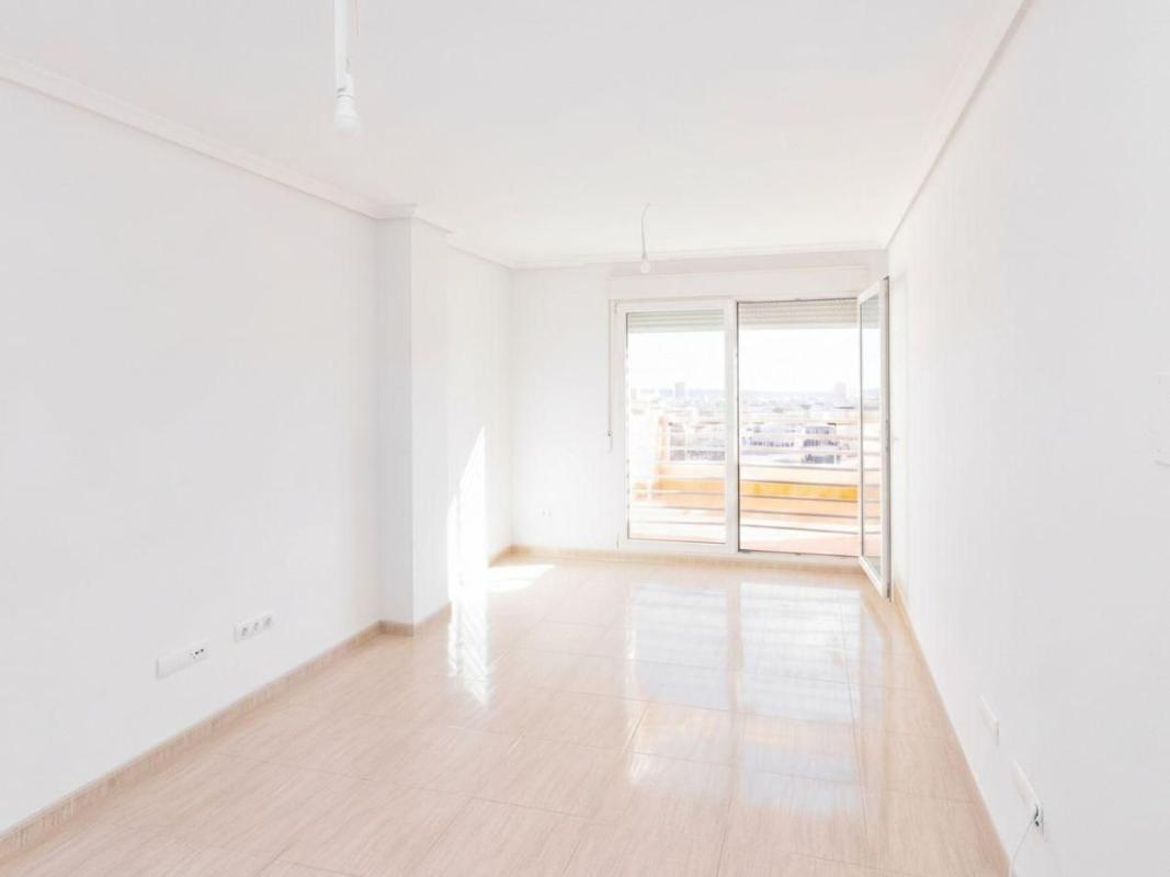 Venta de piso en Piso en La Florida Portazgo, Alicante / Alacant, Alicante / Alacant
 photo 2