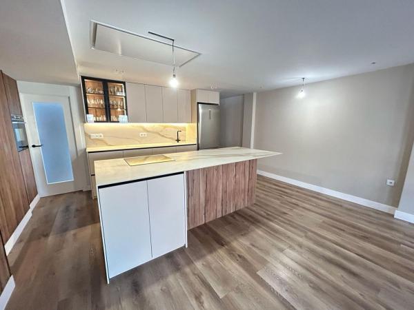 Продажа квартиры на Piso en Plaza Crevillente-Juzgados, Elche / Elx, Эльче / Эльх
photo 1