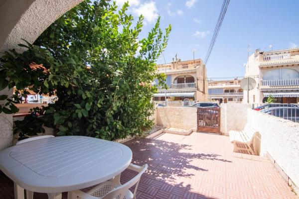 Частный шале на продаже в Casa o chalet independiente en Calle Misteri d'Elx, 20, Tamarit - Playa Lissa, Santa Pola, Санта Пола photo 1