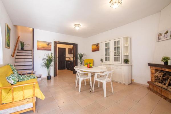 Частный шале на продаже в Casa o chalet independiente en Calle Misteri d'Elx, 20, Tamarit - Playa Lissa, Santa Pola, Санта Пола thumbnail 3