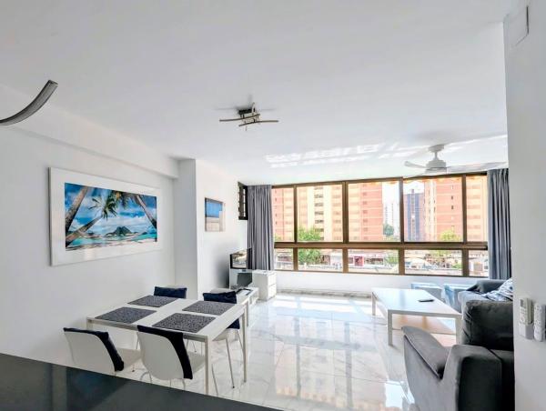 Venta de piso en Piso en Calle Ibiza, 9, Pueblo Levante, Benidorm, Benidorm
photo 1