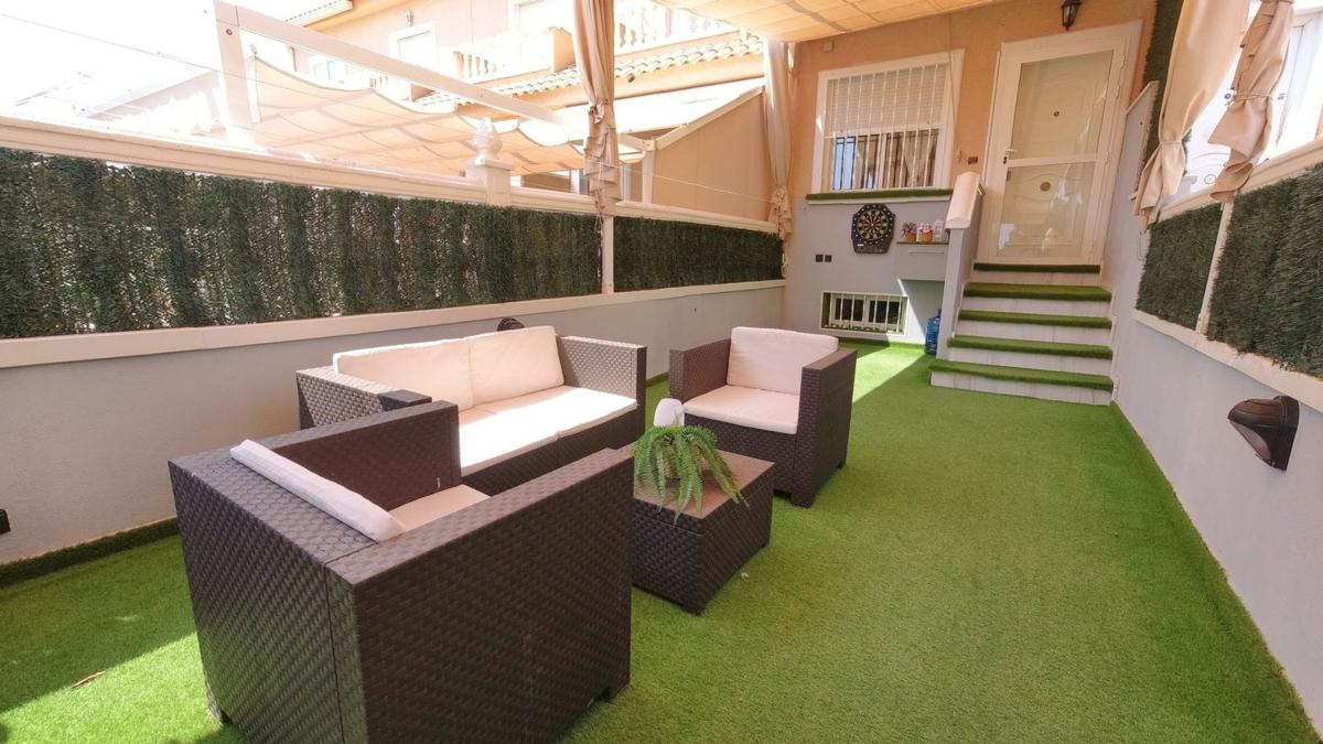 Sale of townhouse in Chalet adosado en Logroño, Centro, Santa Pola , Santa Pola photo 1
