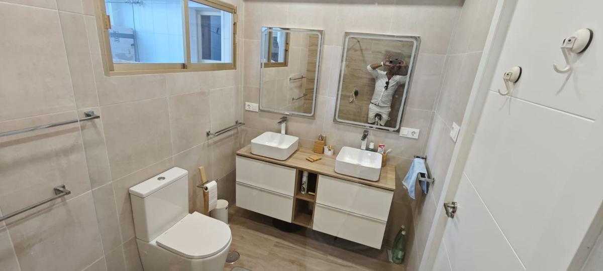 Venta de piso en Piso en Calle Pintor Lorenzo Casanova, 19, Ensanche-Diputación, Alicante / Alacant, Alicante / Alacant
 photo 4